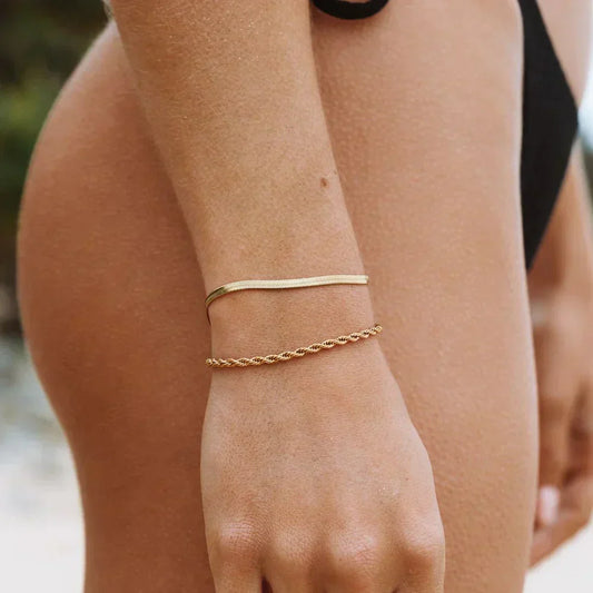 قلادة وسوار "ستيلا" بنقشة عظمة السمكة